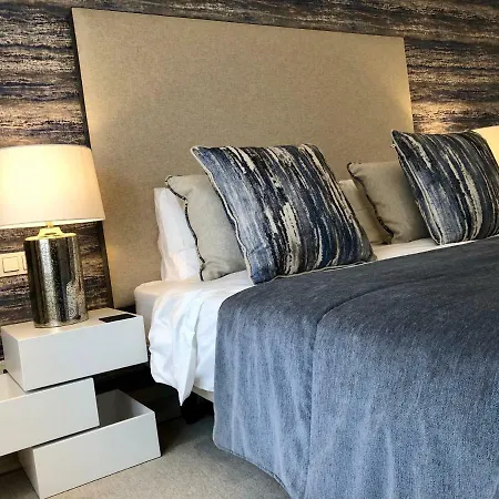 Appartement Luxury In La Isla, Walking Distance To Puerto Banus Marbellac