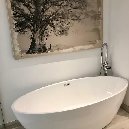 Luxury In La Isla, Walking Distance To Puerto Banus * Marbellac