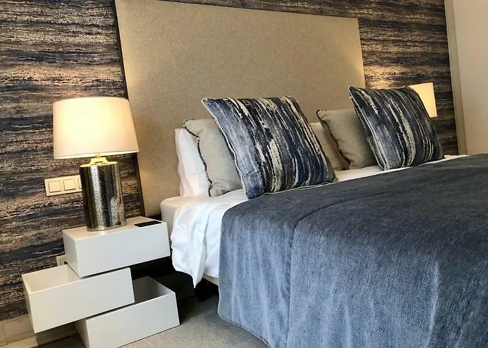 Lägenhet Luxury In La Isla, Walking Distance To Puerto Banus Marbella