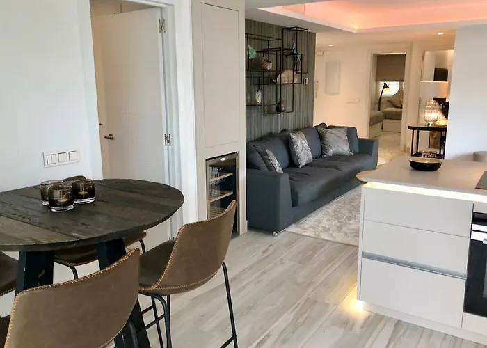 아파트 Luxury In La Isla, Walking Distance To Puerto Banus 마르베야