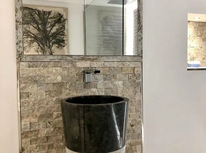 Luxury In La Isla, Walking Distance To Puerto Banus Lägenhet