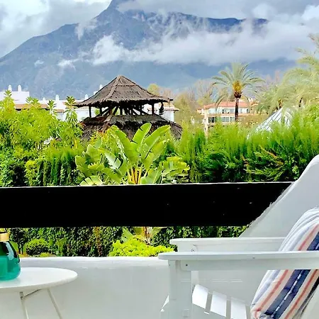 Luxury In La Isla, Walking Distance To Puerto Banus